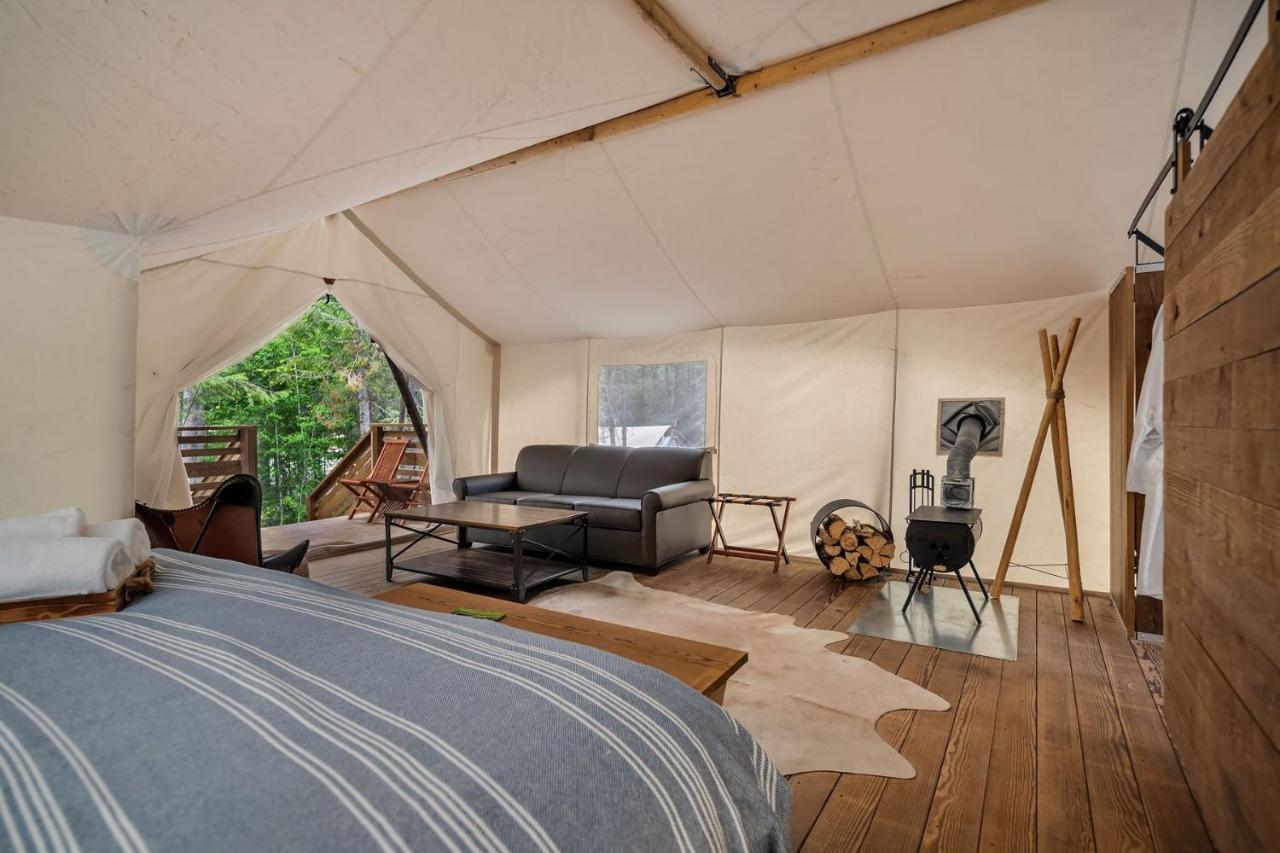 Under Canvas Acadia Surry Luaran gambar