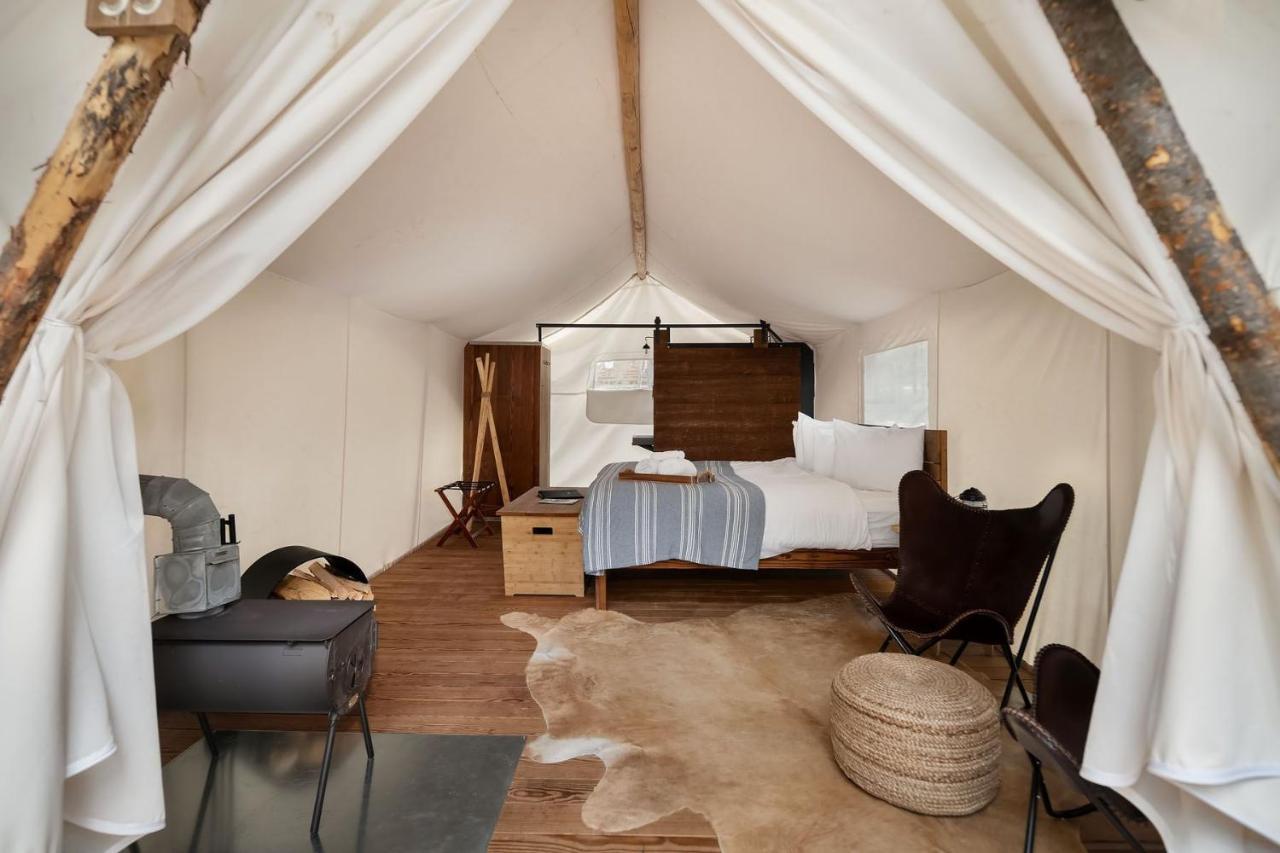 Under Canvas Acadia Surry Luaran gambar